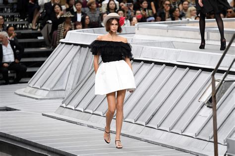 chanel paris fashion week tetti|Chanel Paris fashion week.